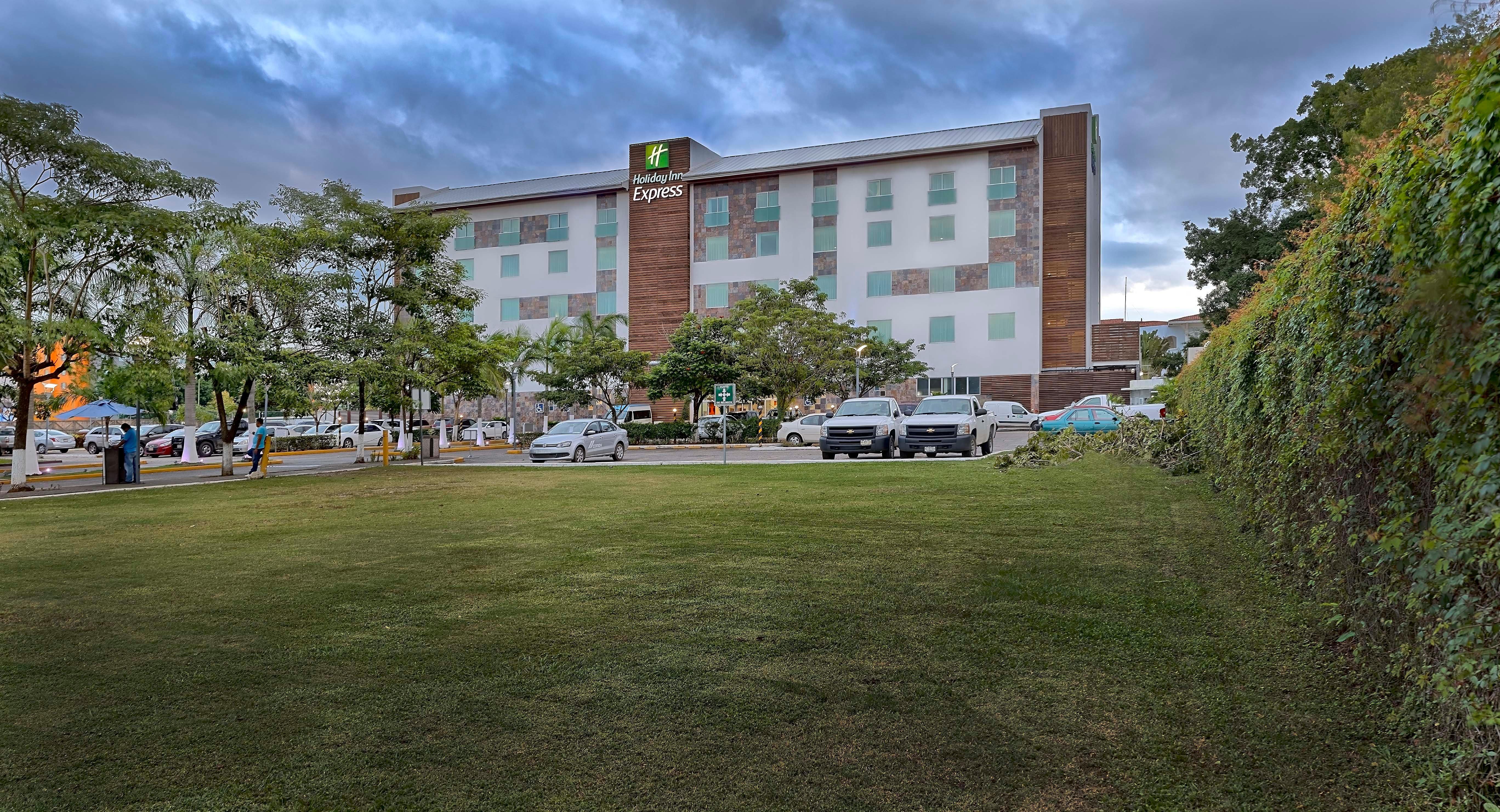 Holiday Inn Express Villahermosa By Ihg Esterno foto